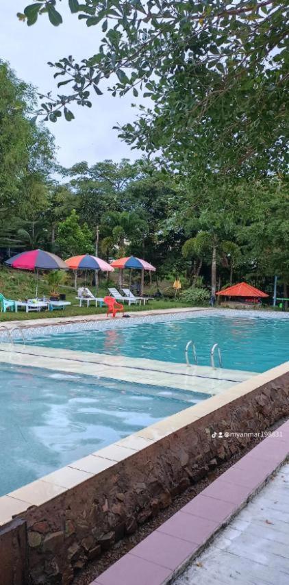 Lover View Pool Bar & Bungalows Ngwesaung Bagian luar foto