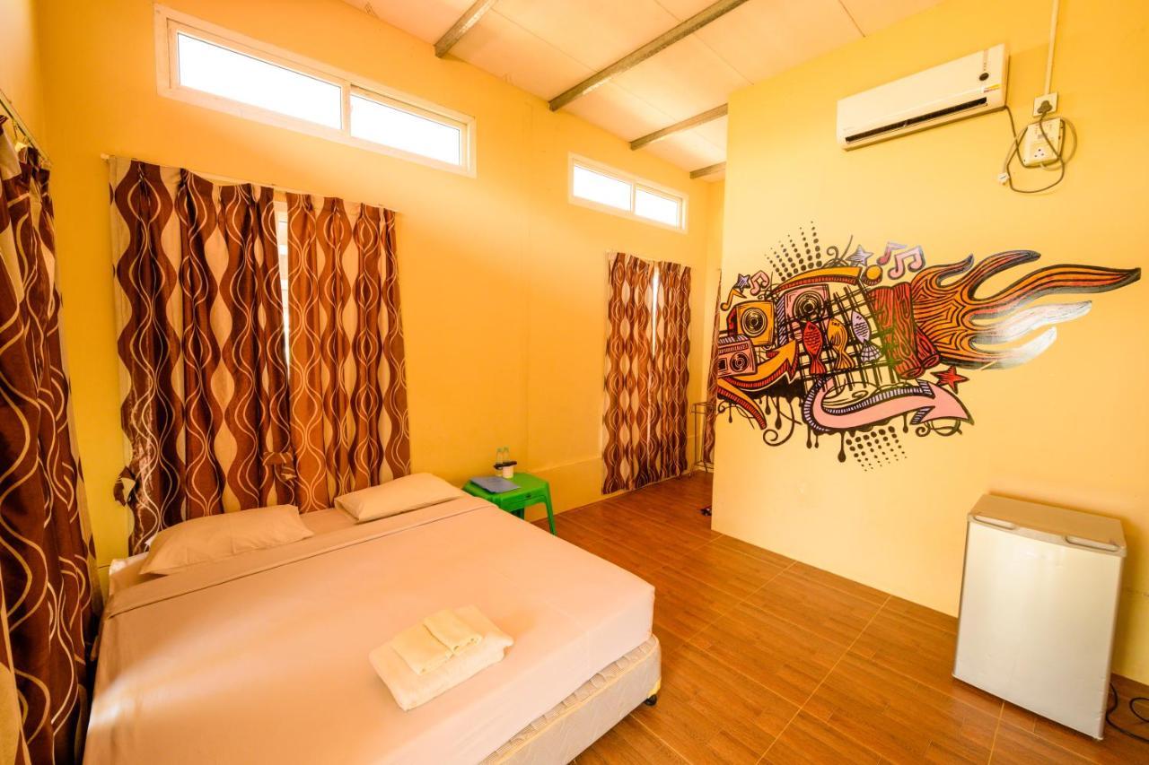 Lover View Pool Bar & Bungalows Ngwesaung Bagian luar foto