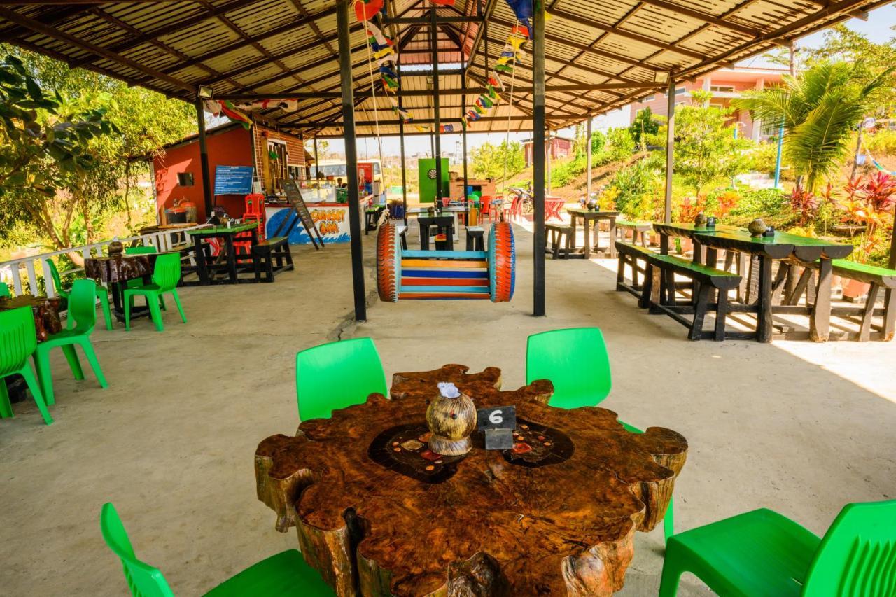 Lover View Pool Bar & Bungalows Ngwesaung Bagian luar foto